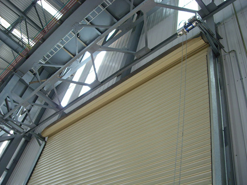 卷簾門斜卷原因