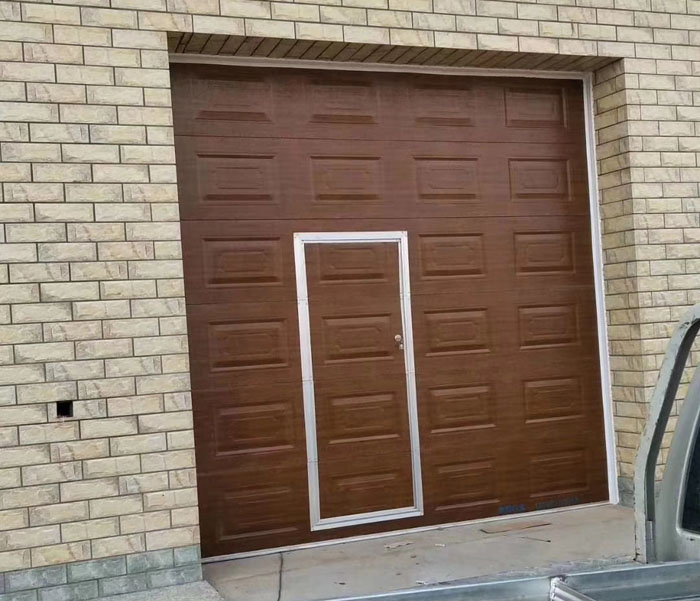 ?上滑式車庫(kù)門