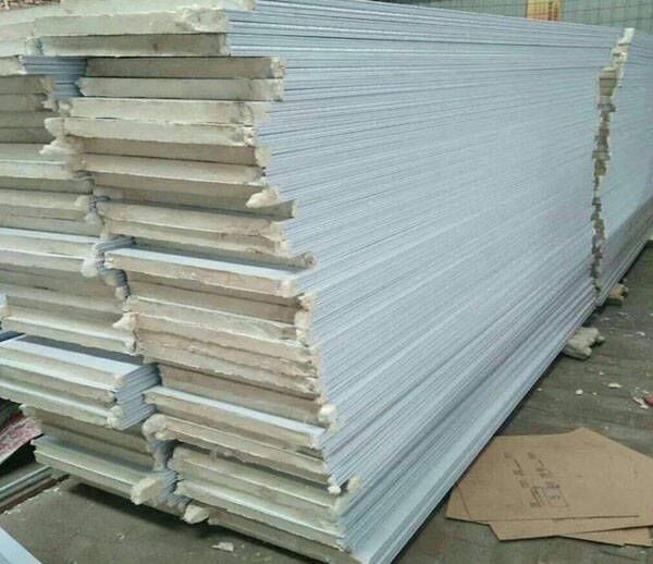 車庫(kù)門車間